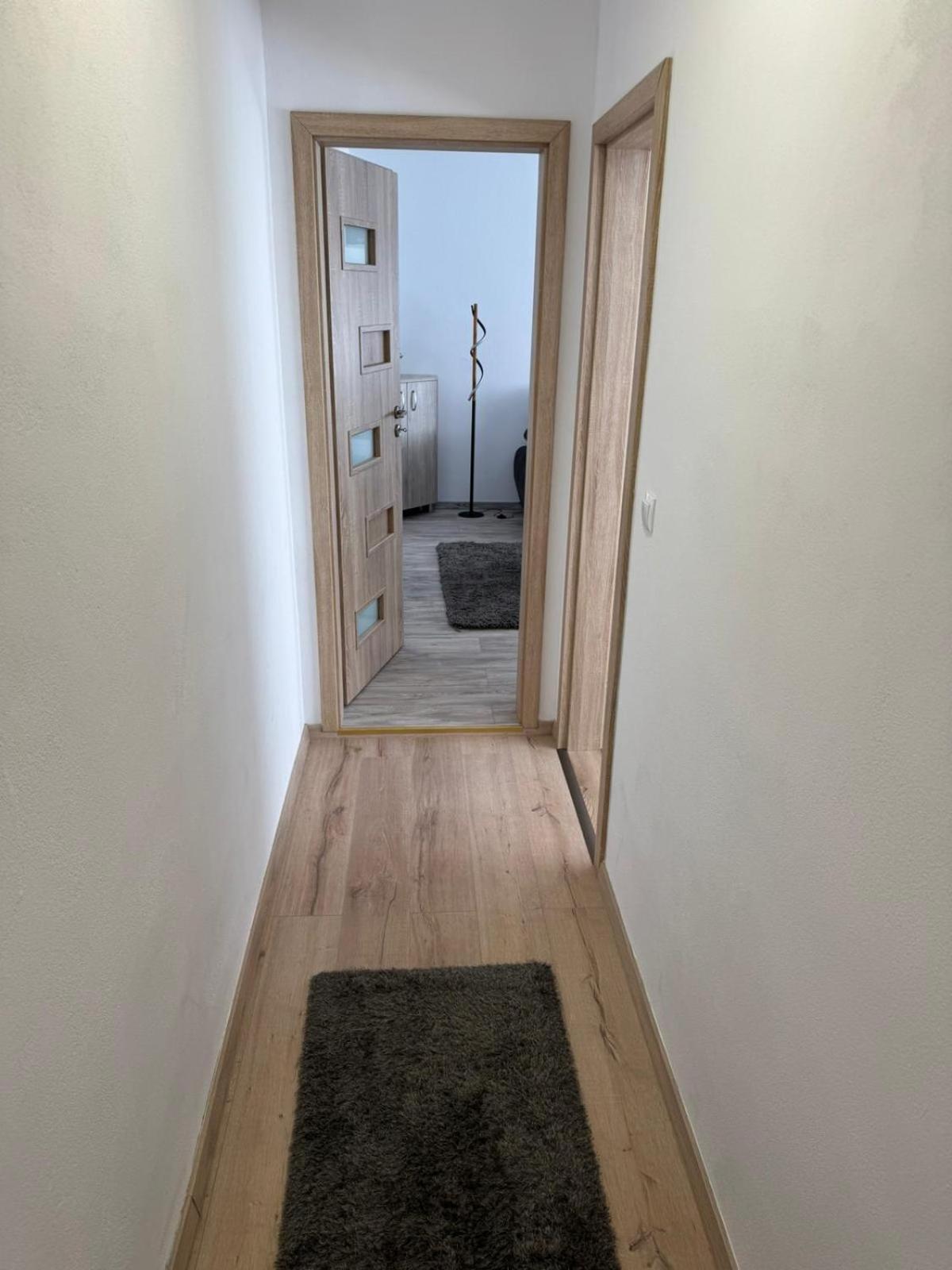 Bingo Apartman Cristuru Secuiesc ภายนอก รูปภาพ